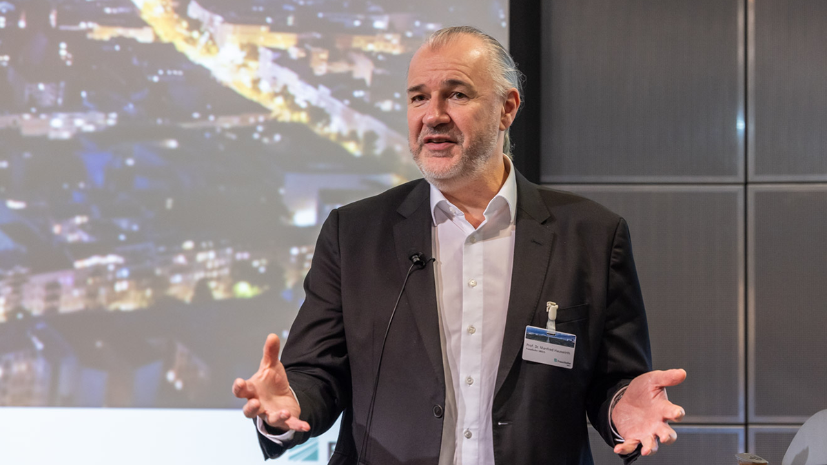 Prof. Dr. Manfred Hauswirth auf der SIRIOS-Jahreskonferenz, Berlin, Fraunhofer FOKUS